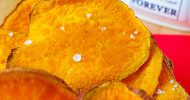Oven-baked sweet potato chips (only 30 minutes)