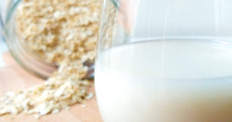 Homemade oat milk recipe – in less than 5 minutes