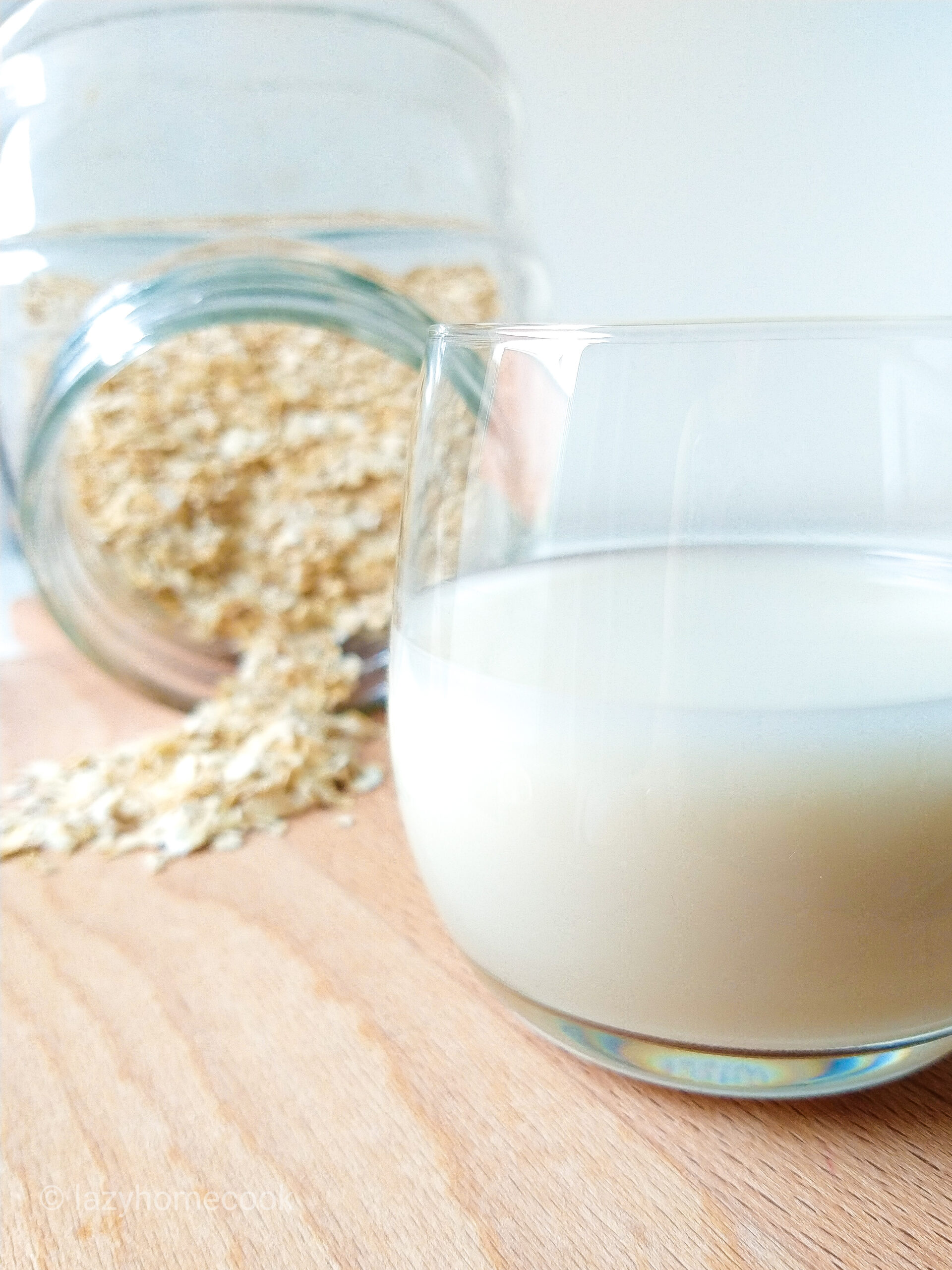 Homemade oat milk recipe – in less than 5 minutes