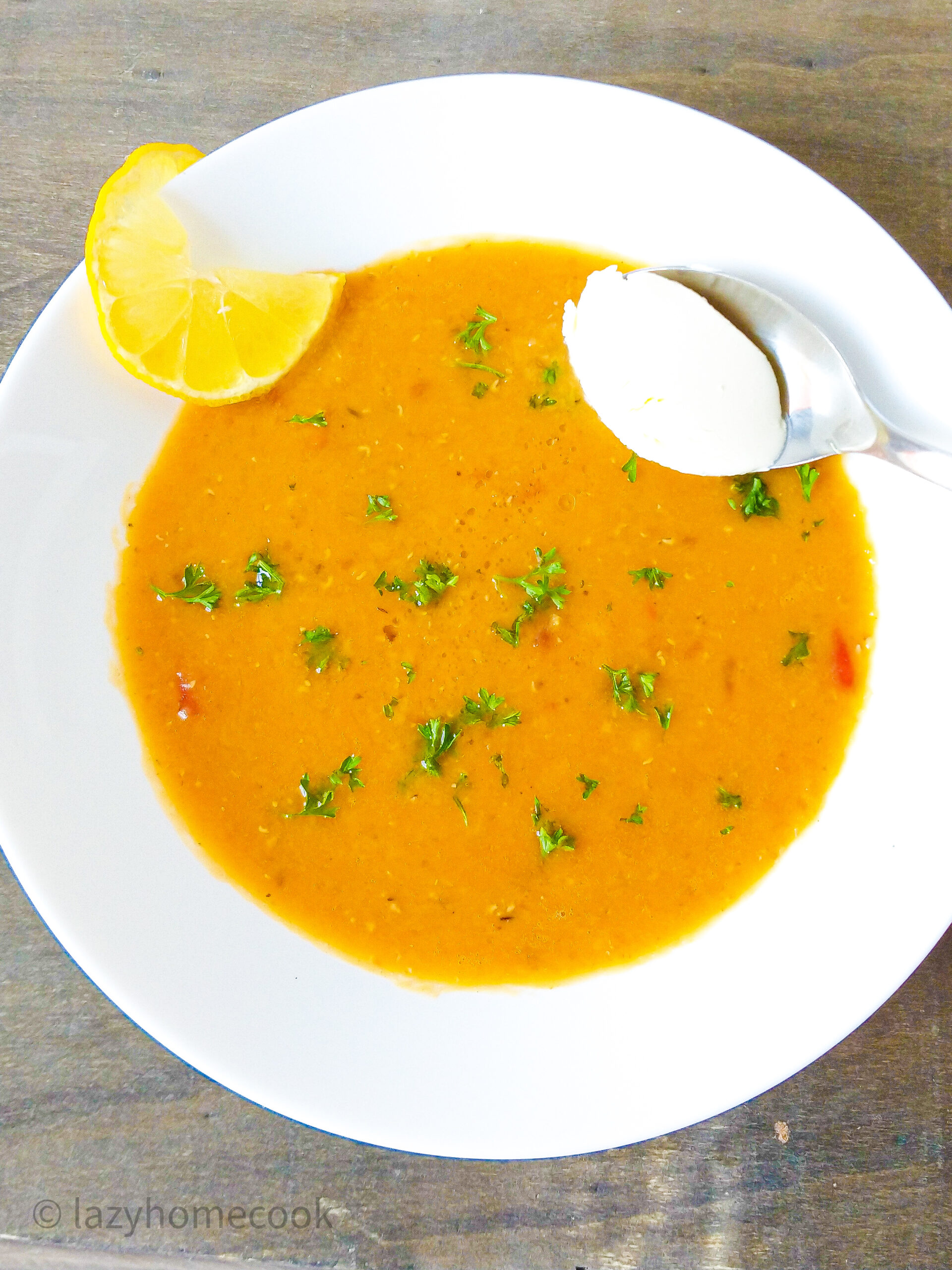 Healthy red lentil soup with lemon recipe