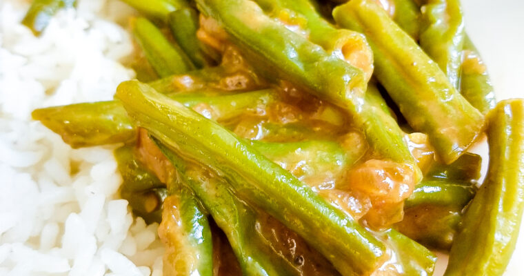 Green beans in Indonesian coconut sauce