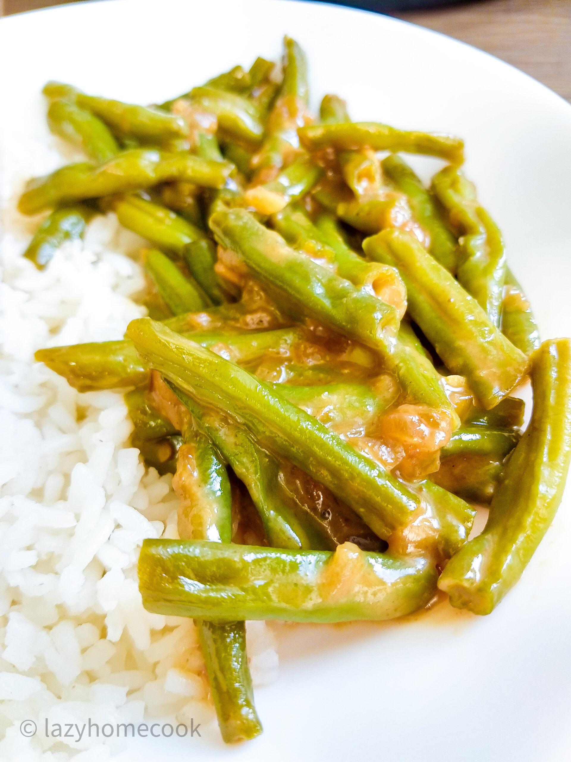 Green beans in Indonesian coconut sauce