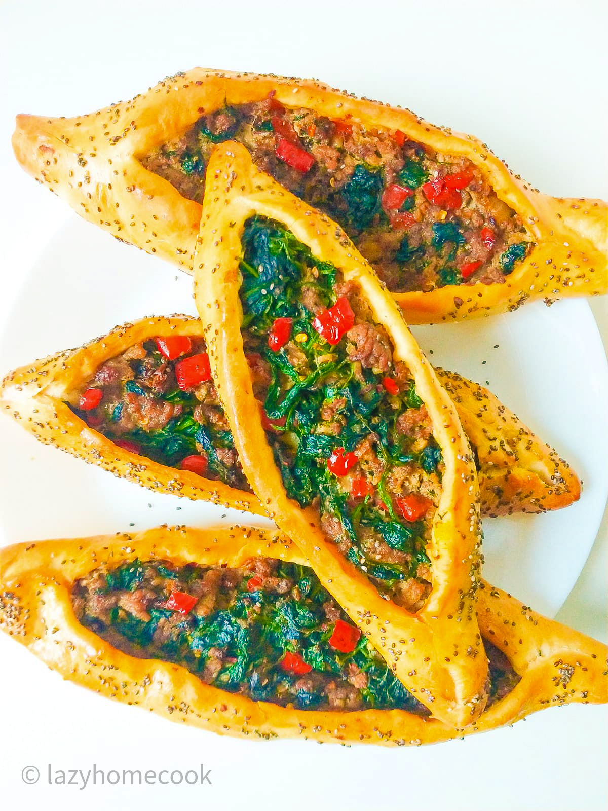 Turkish Pide With Spinach And Minced Beef