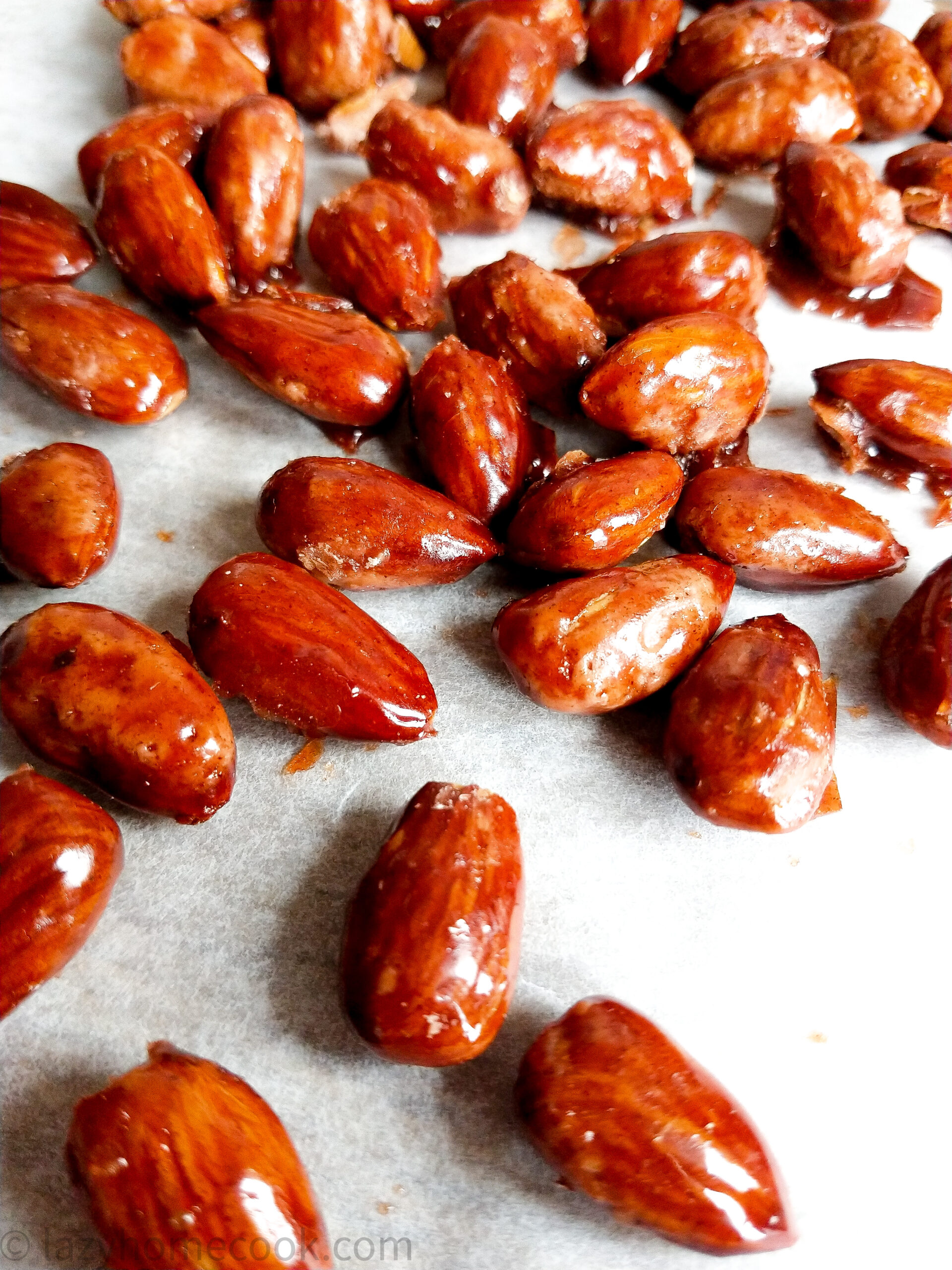 Caramelized almonds recipe